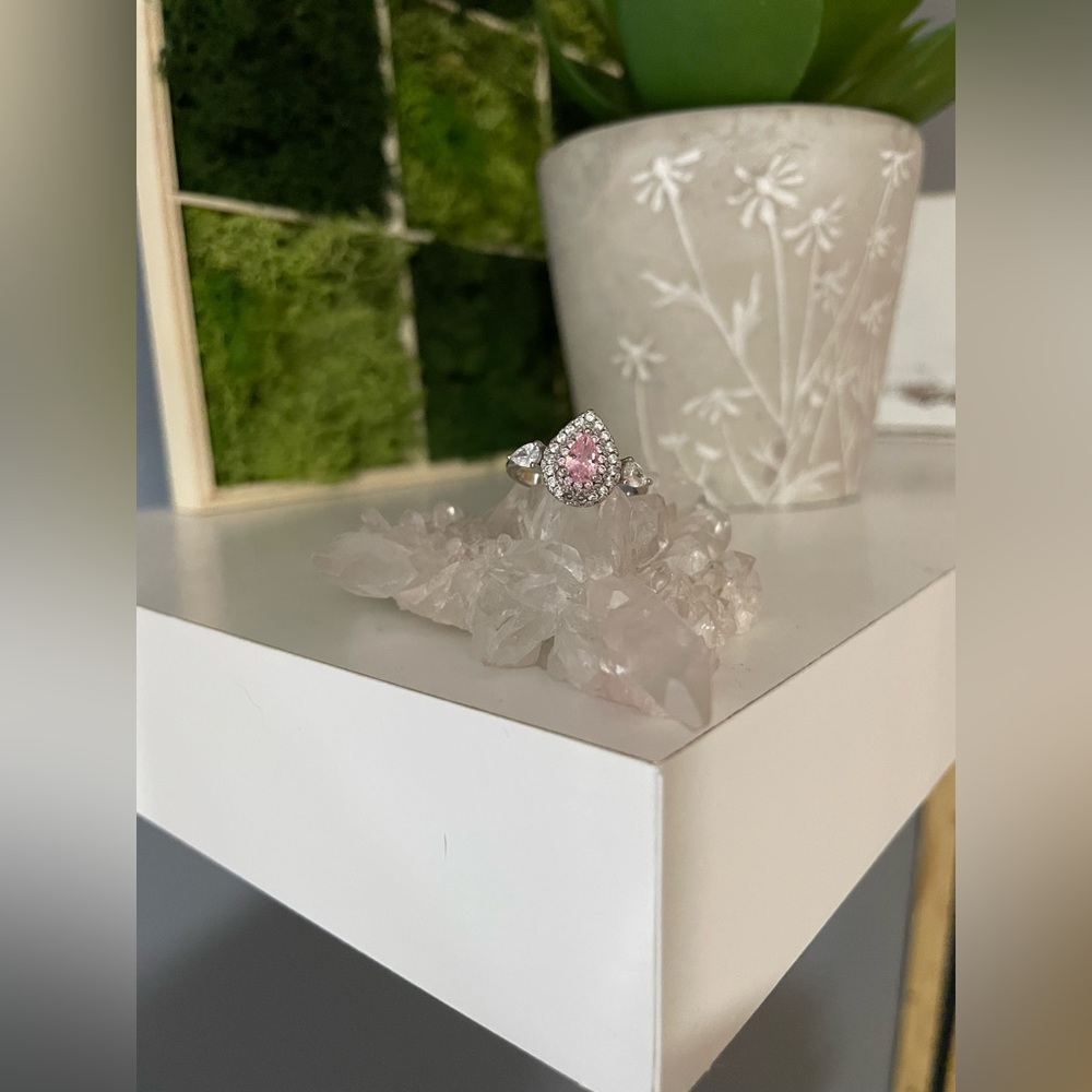 Ring - Picture 7 of 13